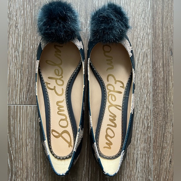 Sam Edelman flats with pompom - Picture 2 of 5